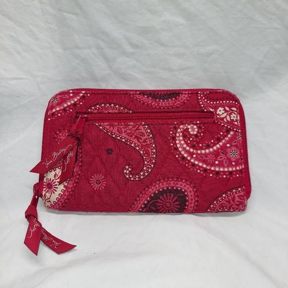 VERA BRADLEY Red Pink Paisley Zip Around Quilted Fold Out Women's Wallet - Picture 1 of 9